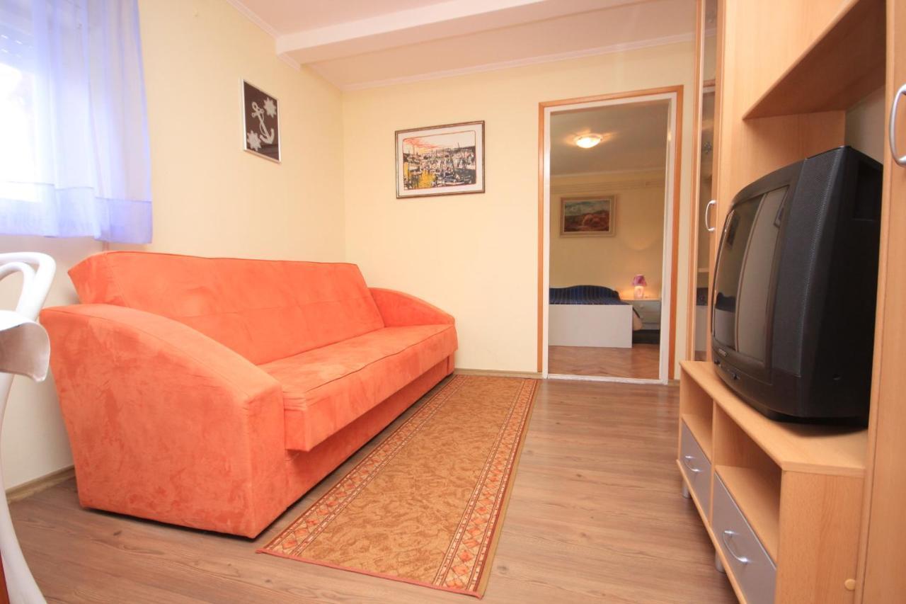 Apartments And Rooms By The Sea Medveja, Opatija - 2305 Lovran Exterior foto